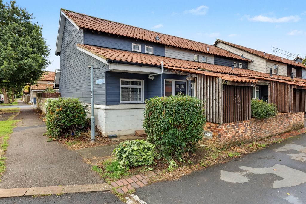 Property photo 1 of 16 5676530