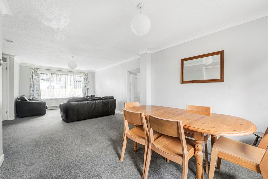 Property photo 2 of 19 Picture No. 20