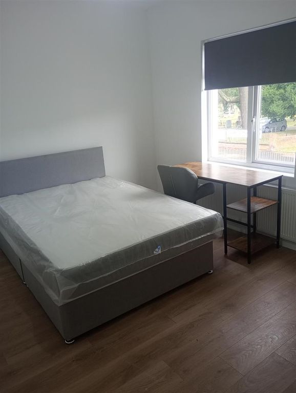 Property photo 2 of 8 11-12 St Judes 2.Jpg