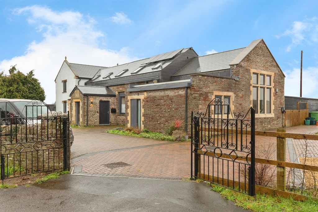 Property photo 1 of 19