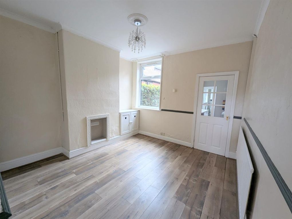 Property photo 1 of 8 96B78Be3-Bee9-4c92-8756-4A4791478d15.Jpg