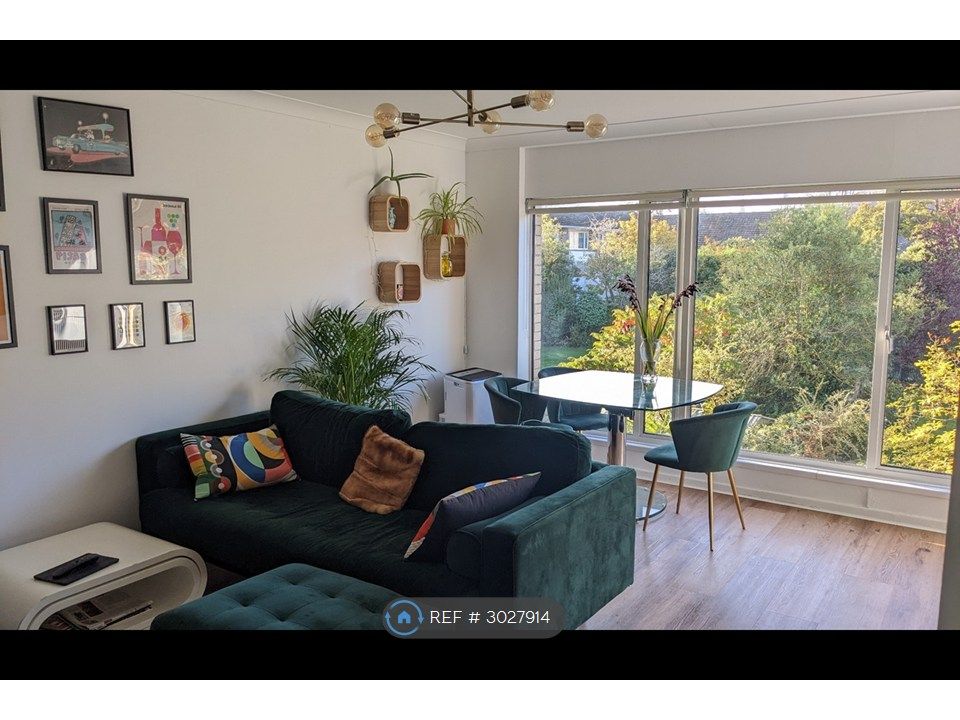Property photo 1 of 5 Open, Bright Living Rea With Garden View