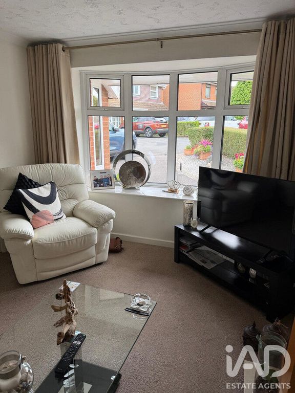 Property photo 3 of 34