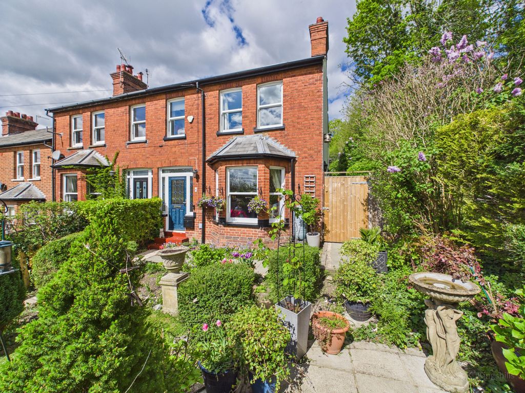 Property photo 1 of 12 Lower Hammersley Lane