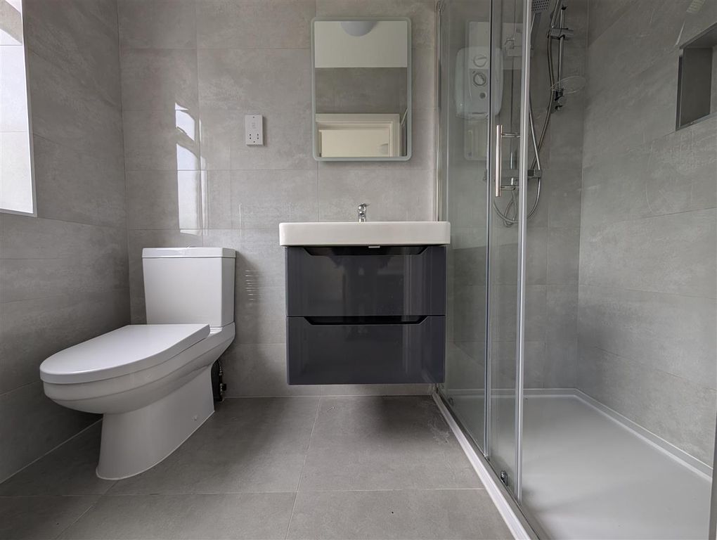 Property photo 3 of 5 Bathroom