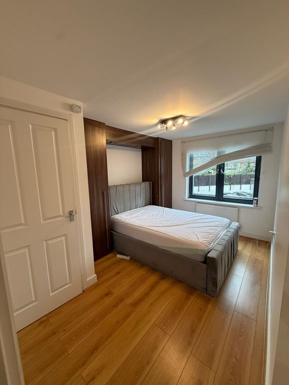 Property photo 1 of 4