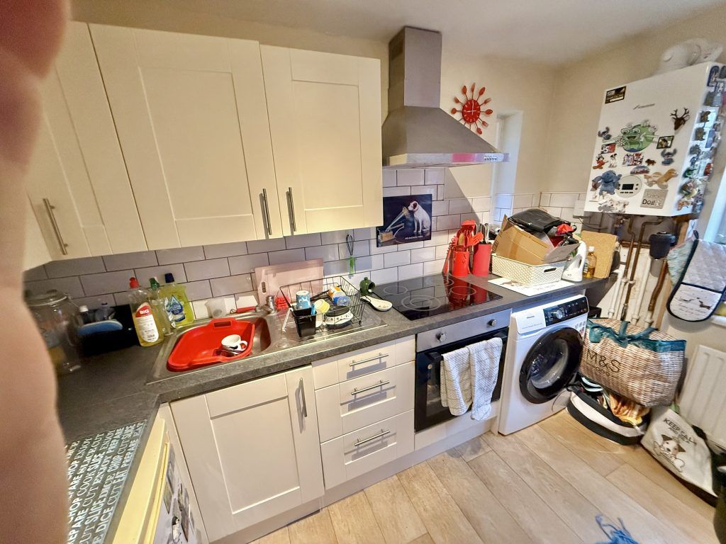 Property photo 3 of 4