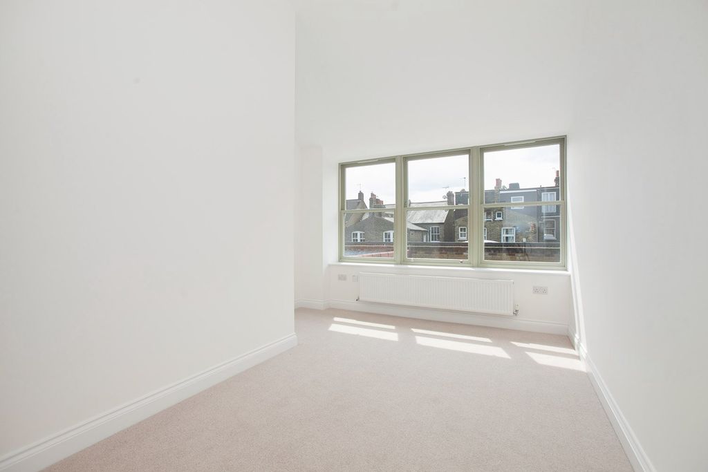 Property photo 3 of 7 Picture No. 11