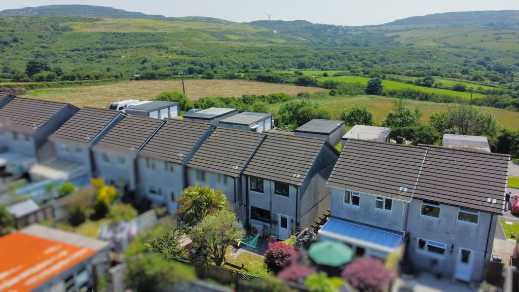 Property photo 2 of 19 Drone 4