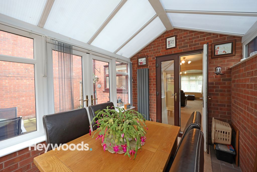 Property photo 3 of 40 099A1880