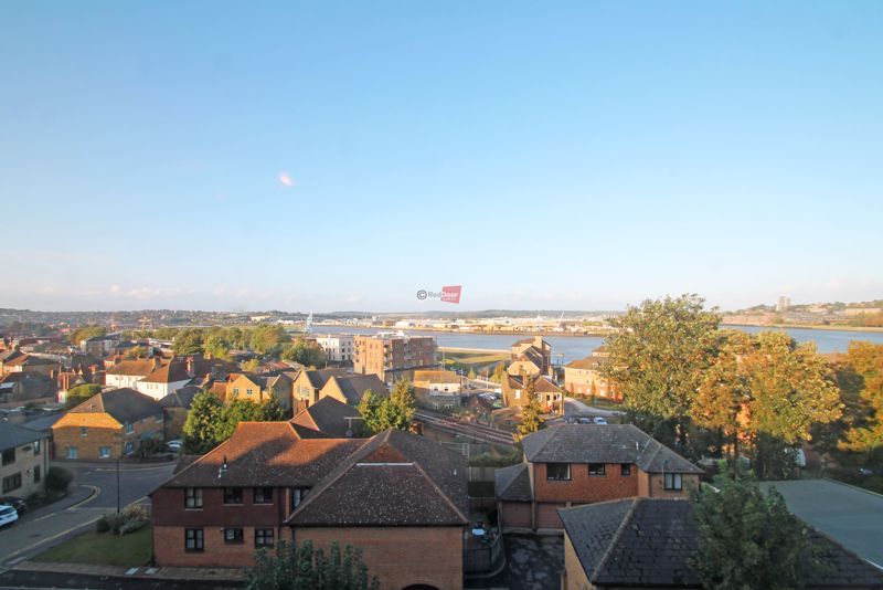 Property photo 3 of 6 Photo 8