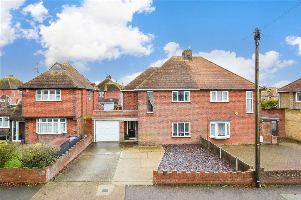 Property photo 2 of 11 External (Web) - Yes