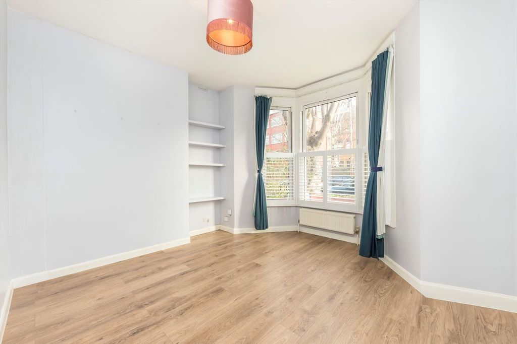 Property photo 3 of 7