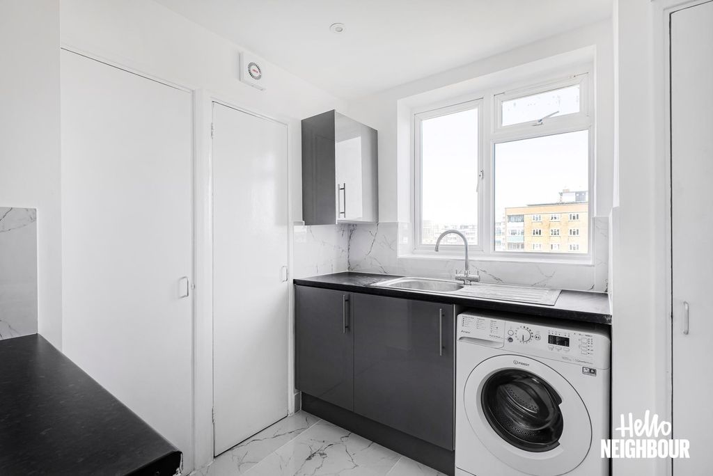 Property photo 2 of 16 Photo 1