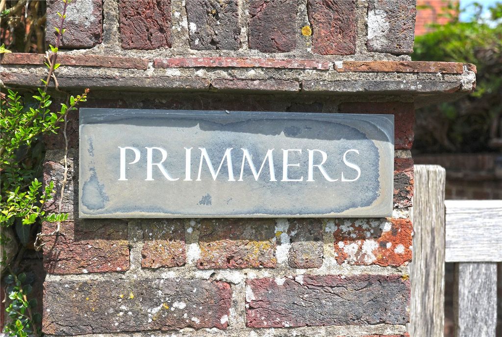 Property photo 2 of 25 External