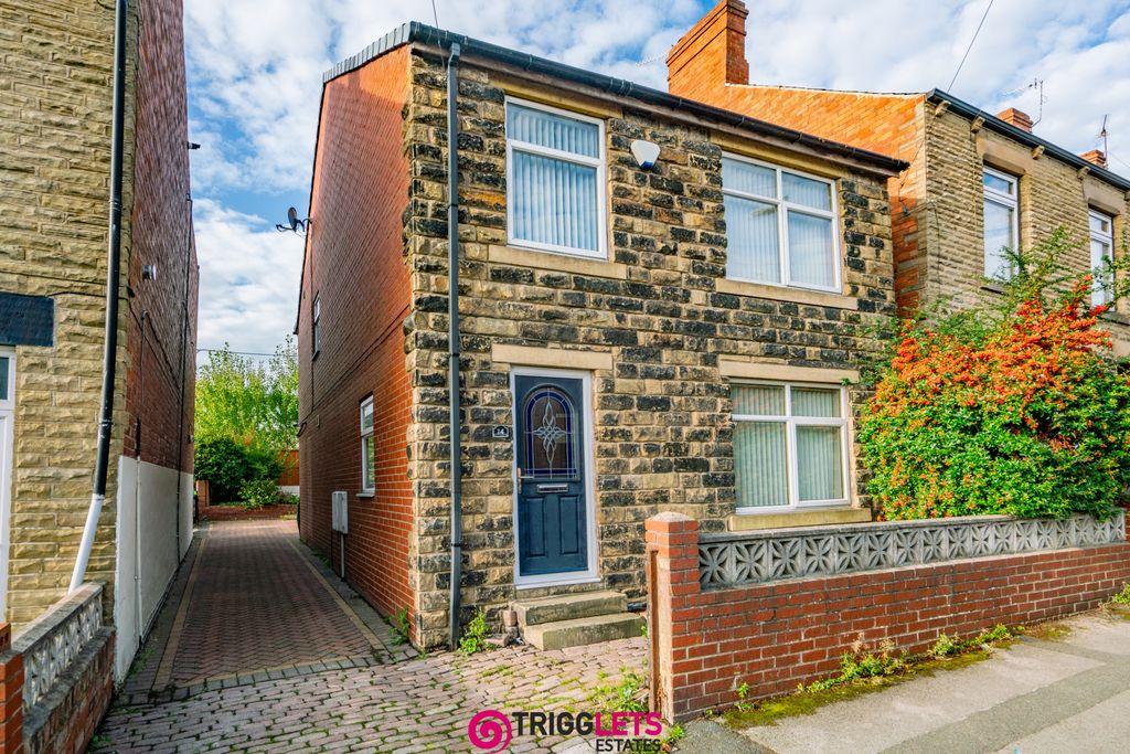 Property photo 1 of 14