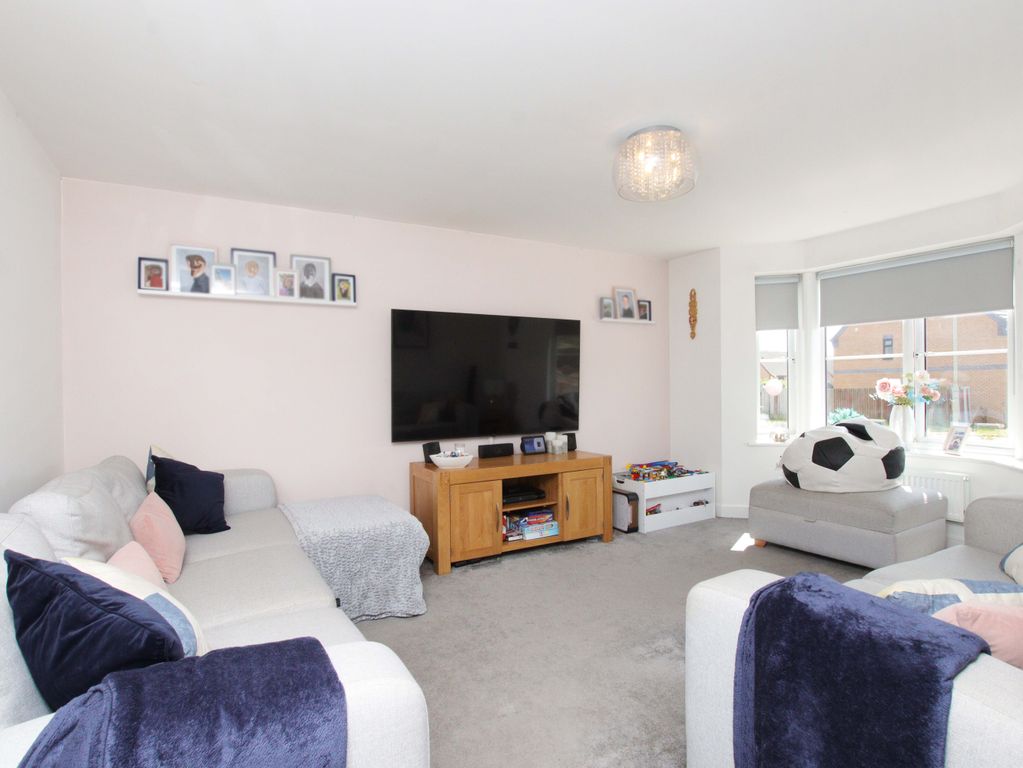 Property photo 2 of 17