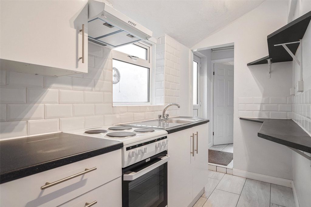 Property photo 2 of 9 Picture No. 08