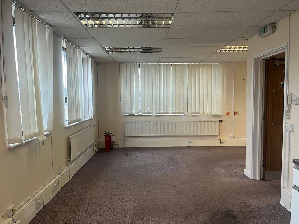 Property photo 3 of 10 20260331_075701695_Ios.Jpg