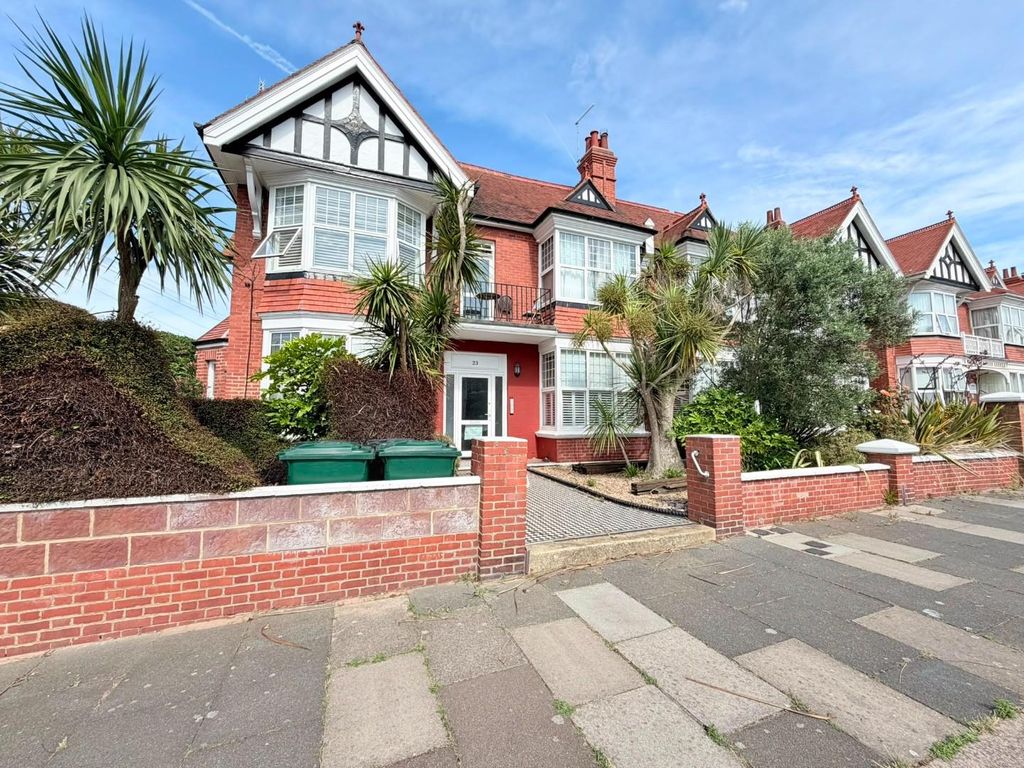 Property photo 1 of 11 External