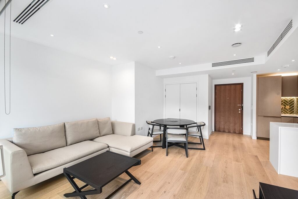 Property photo 1 of 11 Atlas Building