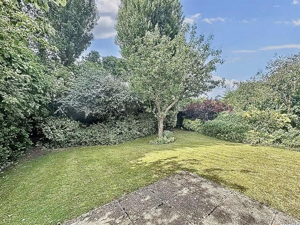 Property photo 2 of 30 Communal Rear Garden