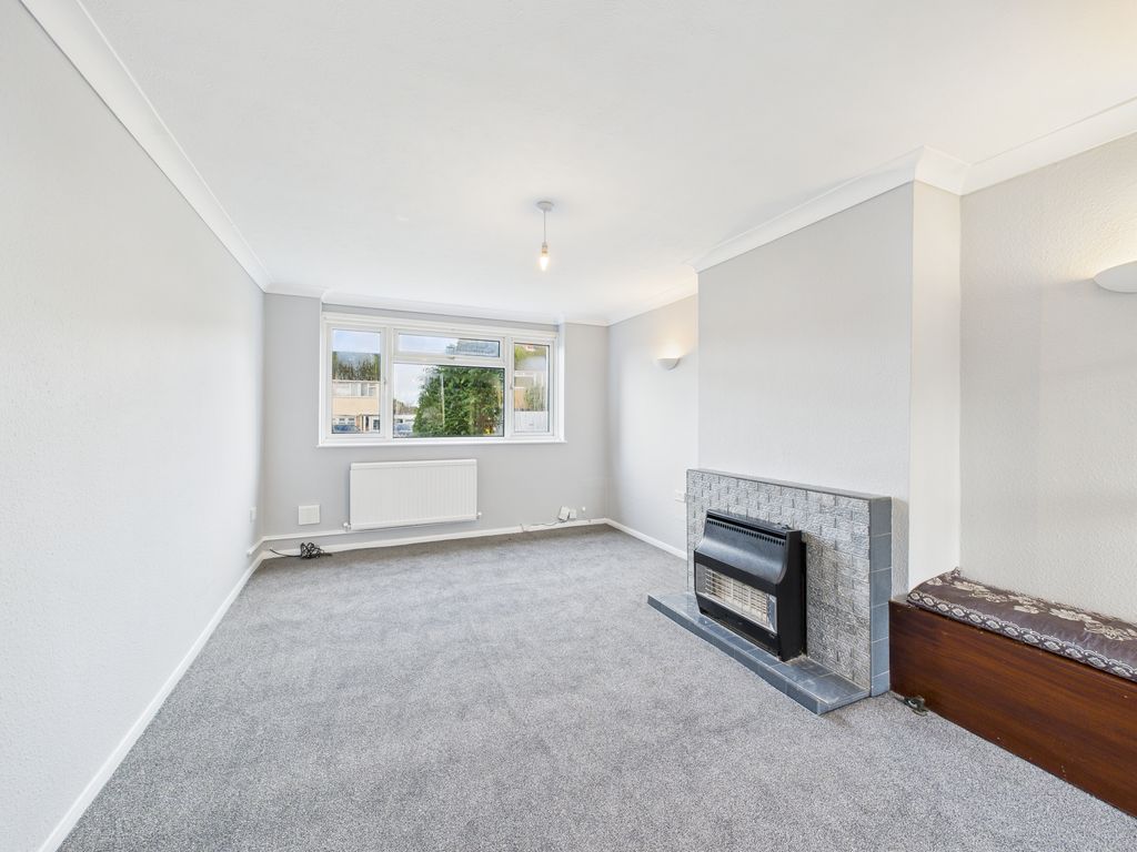 Property photo 2 of 8 Open Plan Lounge