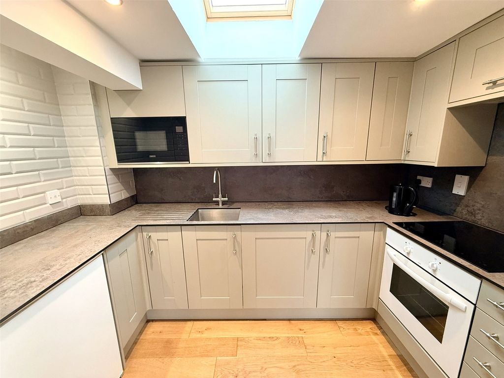 Property photo 3 of 9 Picture No. 04