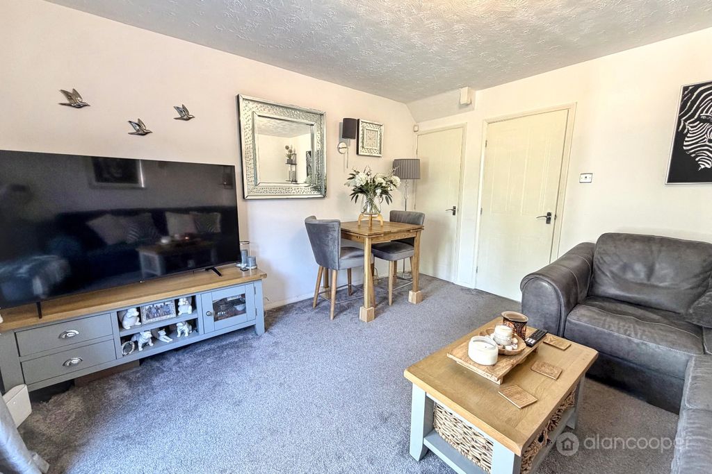 Property photo 2 of 15 5420233