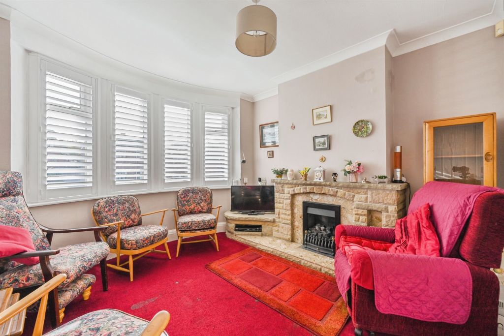 Property photo 2 of 17