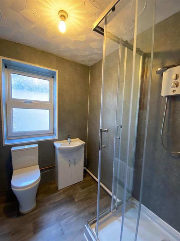 Property photo 3 of 5 Modern Bathroom With Stylish Walk-In Shower...