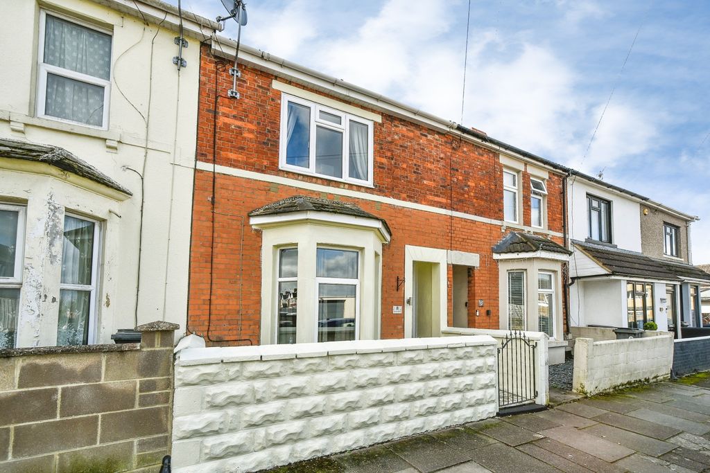 Property photo 2 of 20