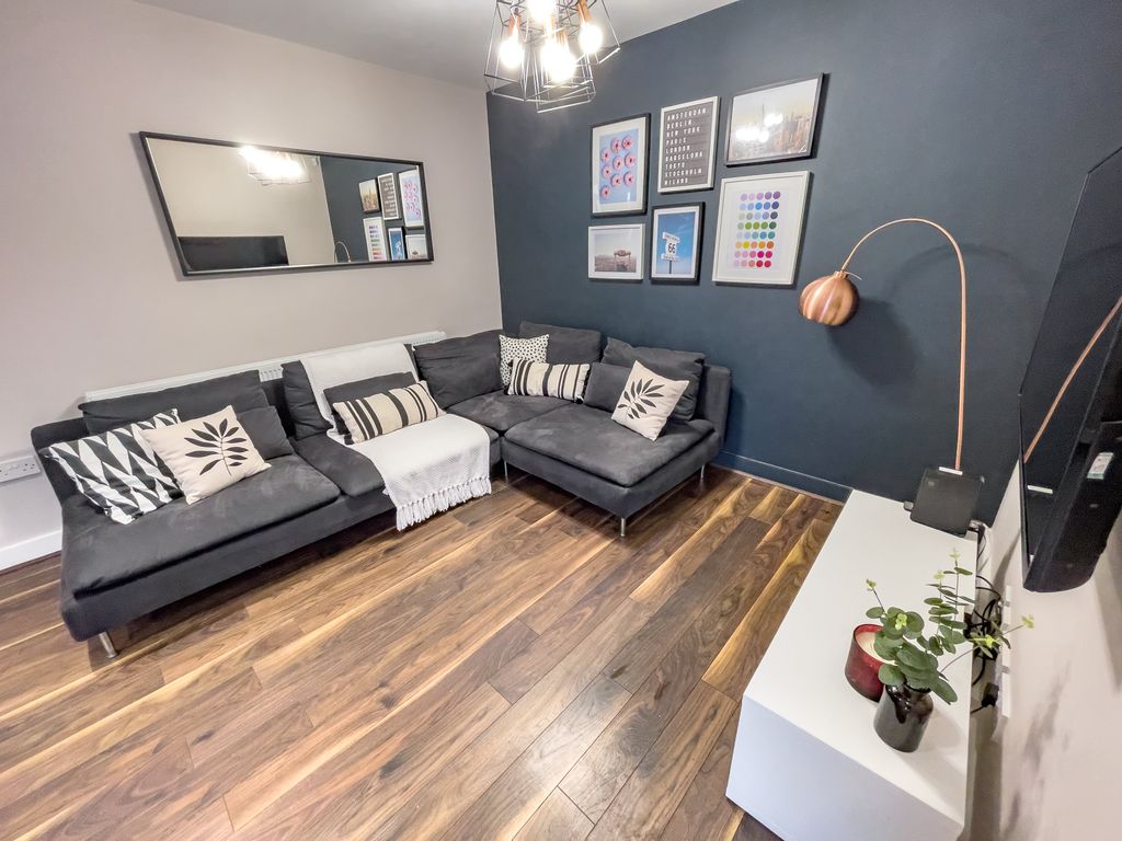 Property photo 1 of 11 Img_0475