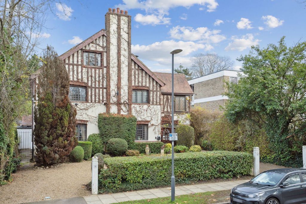 Additional image 28 of 7 bed detached house for saleThe Avenue, Hatch End, Pinner HA5