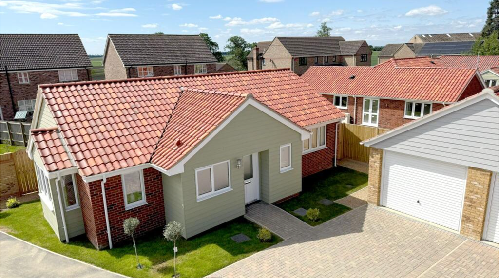 Property photo 2 of 12