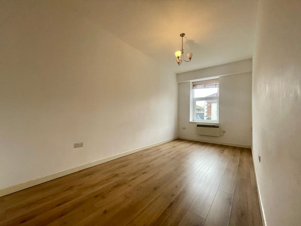 Property photo 2 of 6 Image