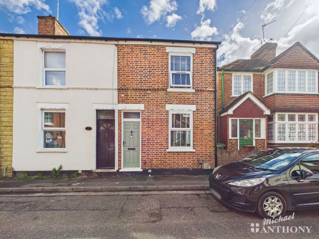 Property photo 1 of 16 Cam03852G0-Pr0589-Still002