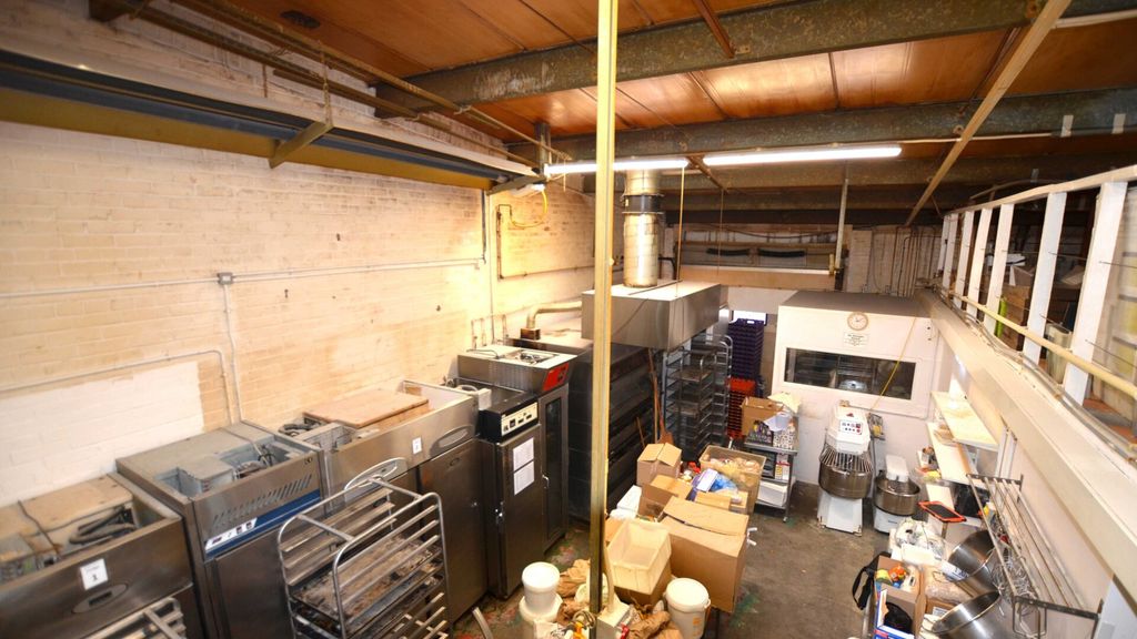 Property photo 2 of 8 Allied-Surveyors-Scotland-8 North Leith Sands-Manu