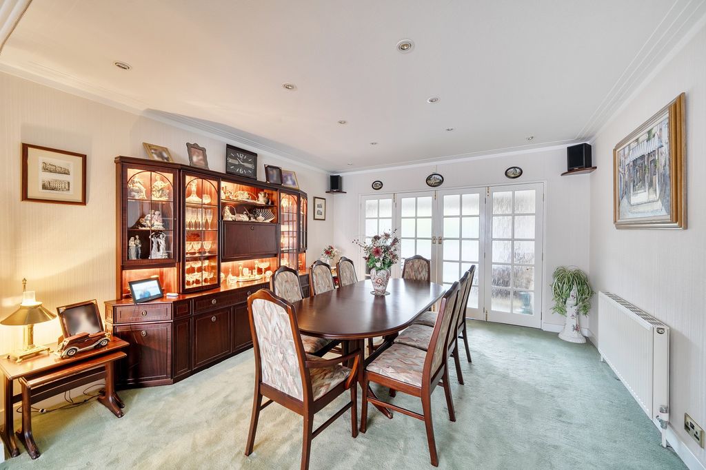 Property photo 3 of 13 Not Specified