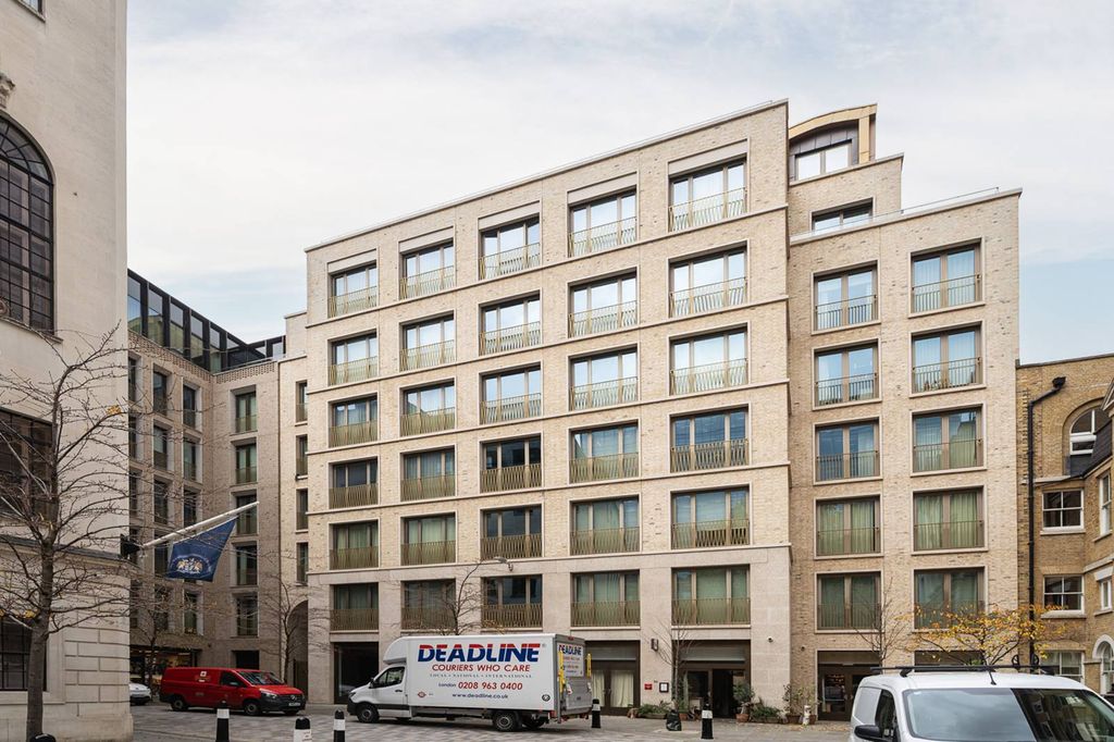 Property photo 2 of 14