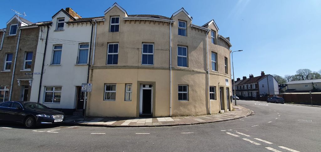 Property photo 2 of 10 Img_766_1_Original.Jpg