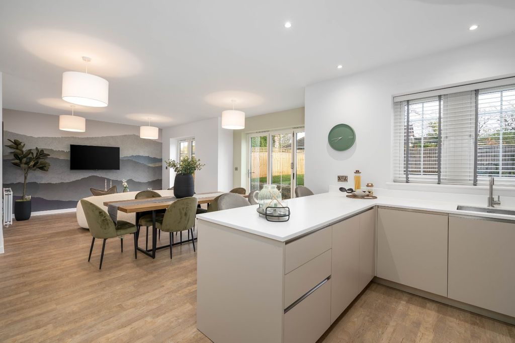 Property photo 3 of 20 Picture No. 06