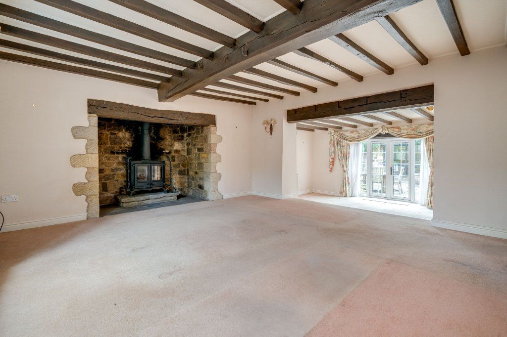 Property photo 3 of 36 Sitting Room