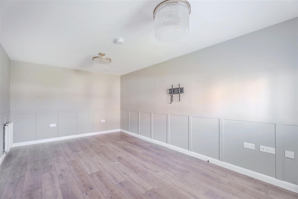 Property photo 3 of 24 36Blair-15.Jpg