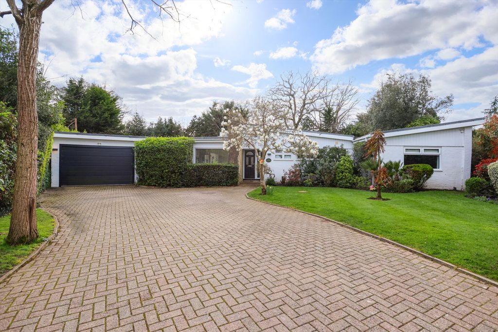 Property photo 1 of 17 Image