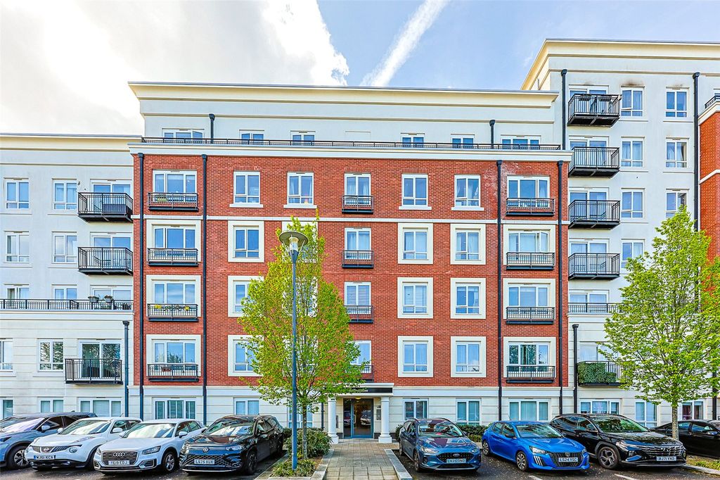 Property photo 1 of 17 Picture No. 18