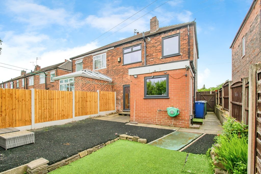 Property photo 3 of 16 Photo