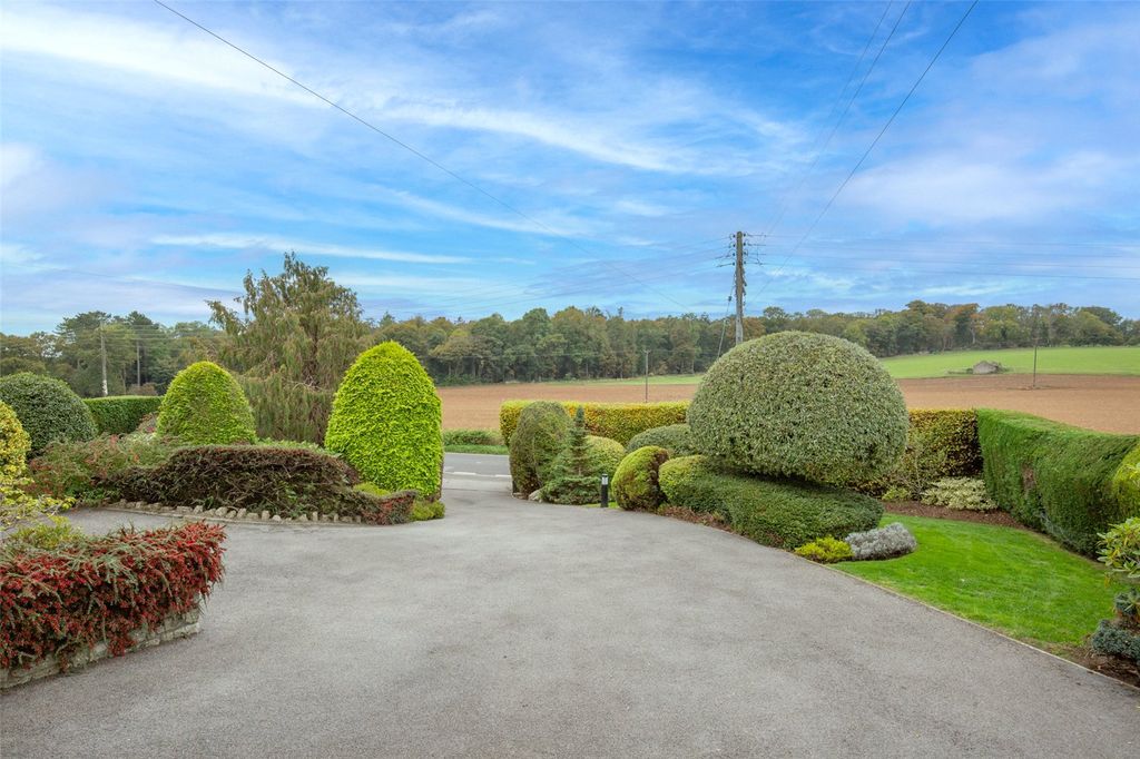 Property photo 1 of 19 Picture No. 54