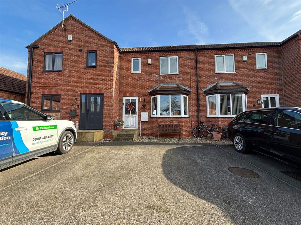 Property photo 1 of 12