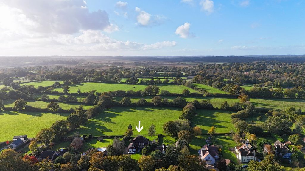 Property photo 2 of 23